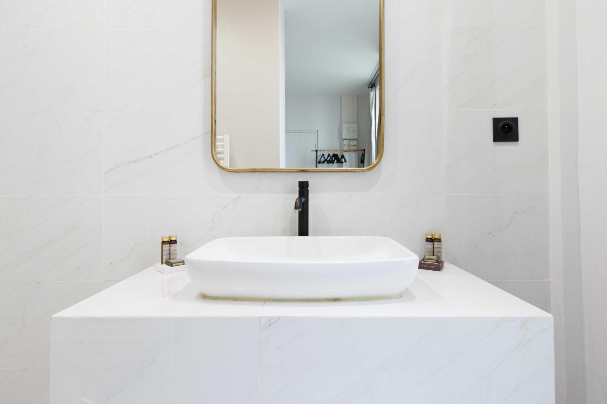 Cosy - 4br-12p - Canal Saint-martin * Parigi